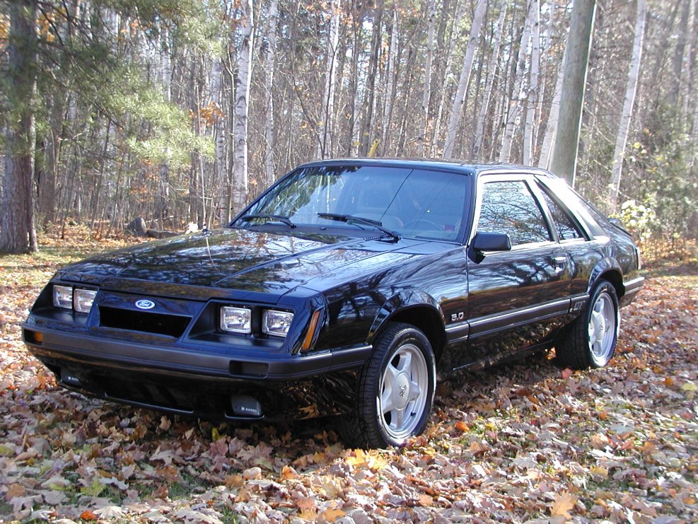 Форд Мустанг gt 1985