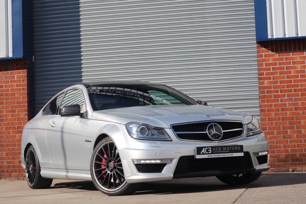 Mercedes Benz s65 AMG v12 Biturbo