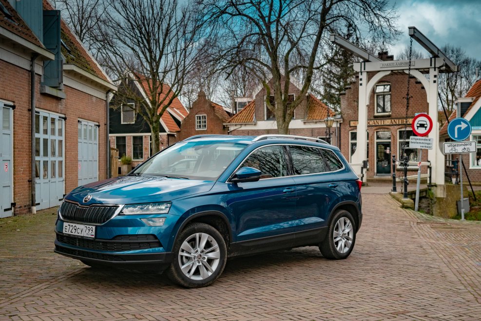 Skoda Karoq r18