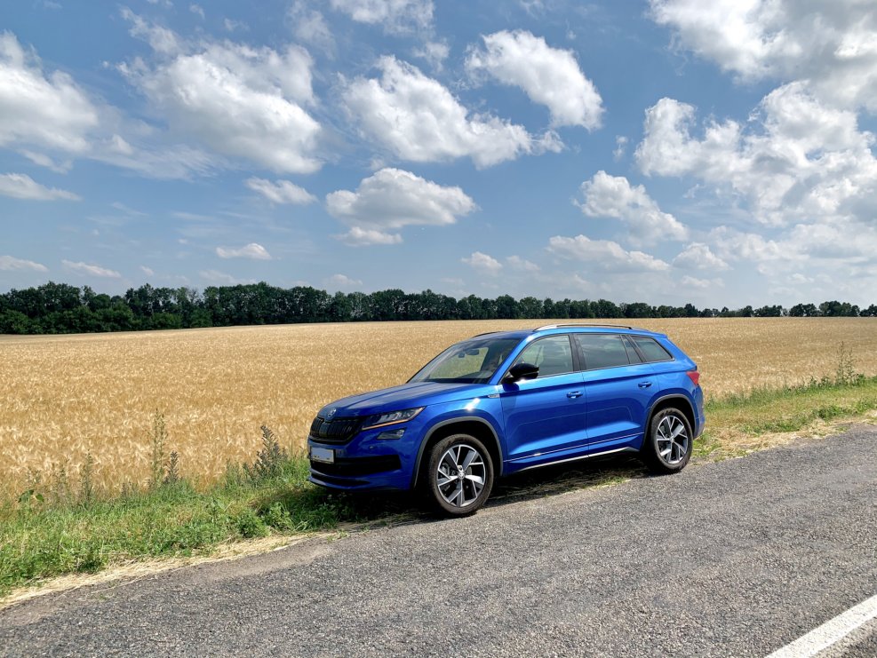 Skoda Karoq Reef Blue