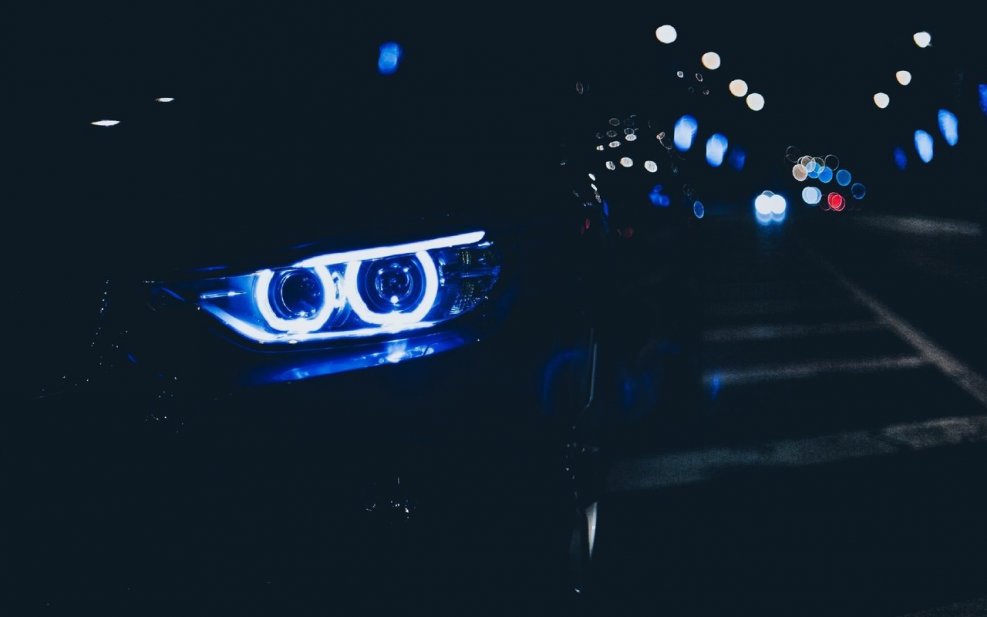 BMW f30 в темноте