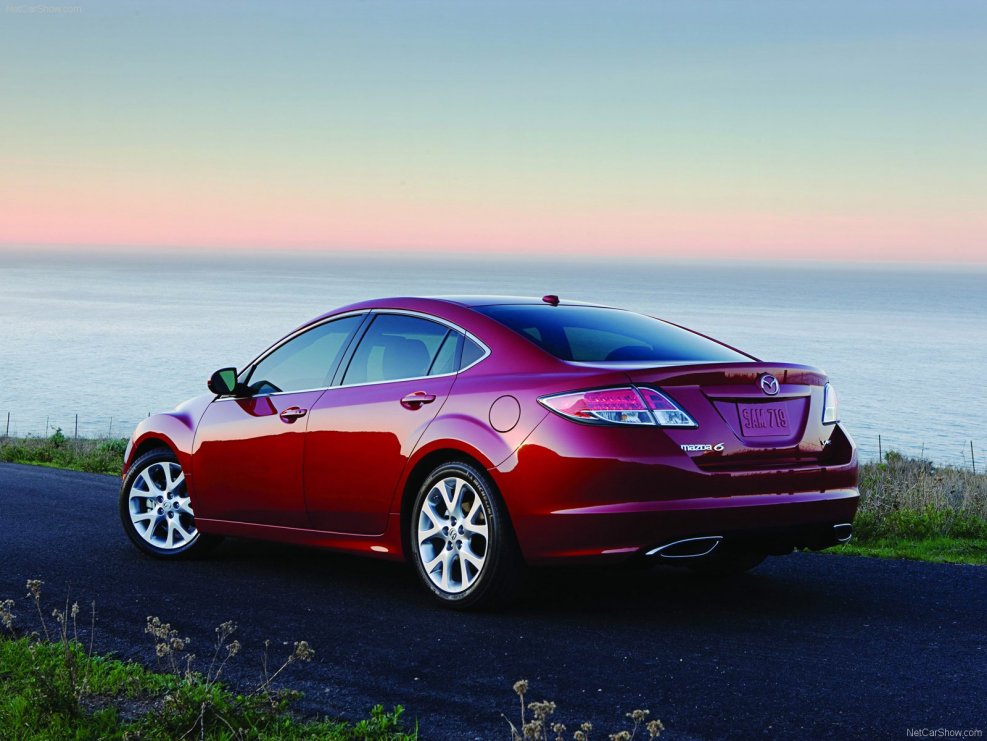 Mazda 6 красная