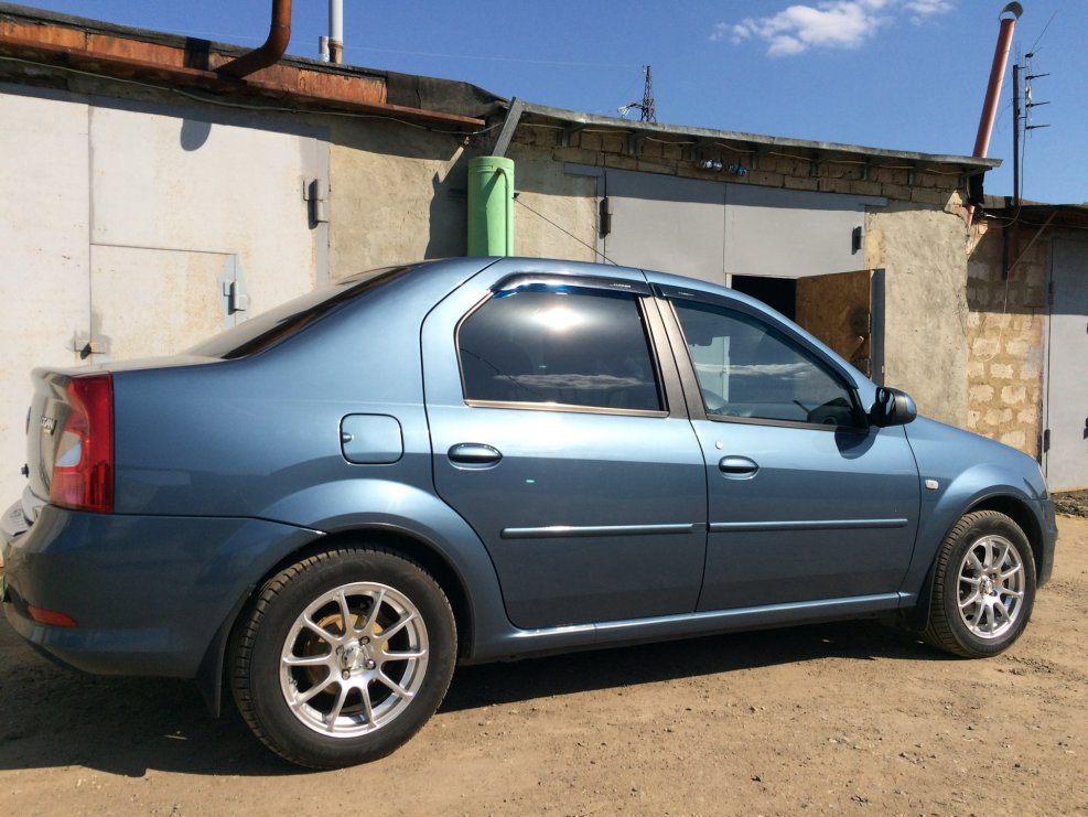 Рено Логан 15