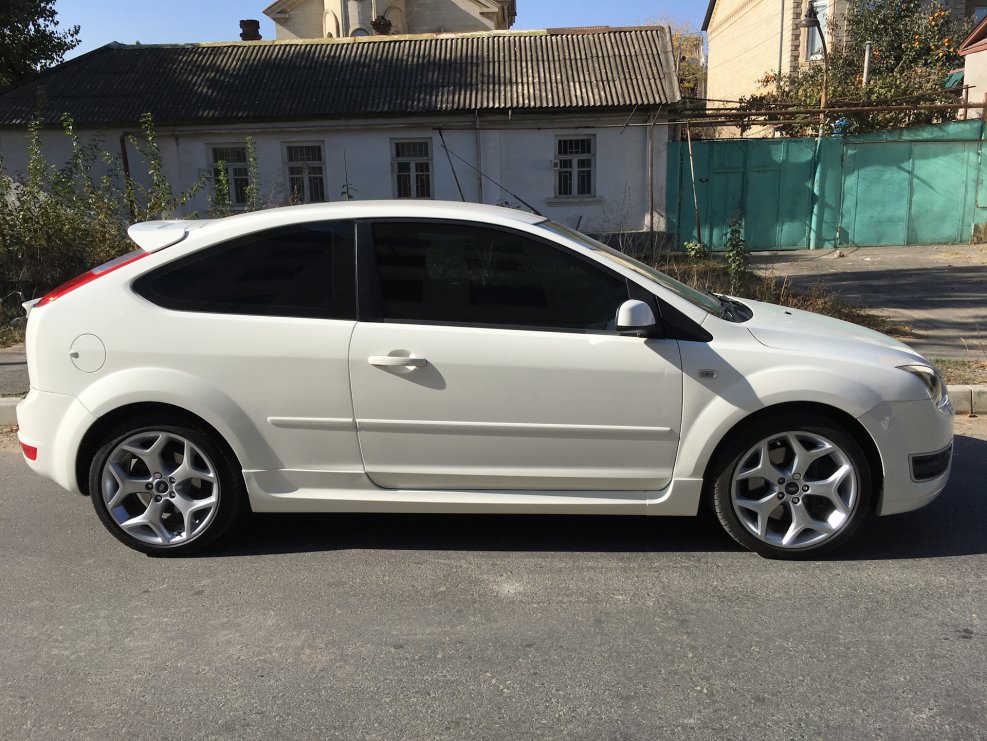 Ford Focus St r18