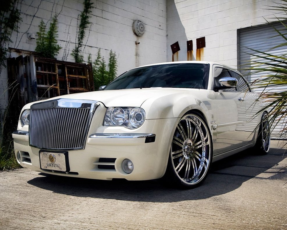 Chrysler 300c White Tuning