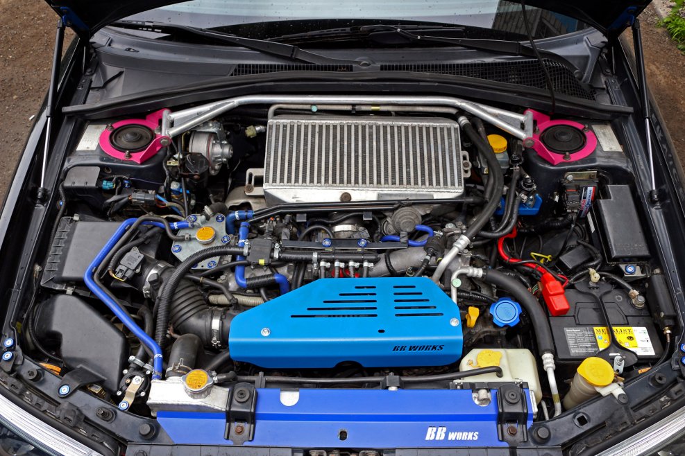 Subaru Forester STI под капотом