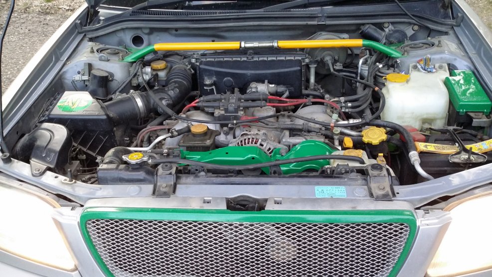 Подкапотка Subaru Forester sf5