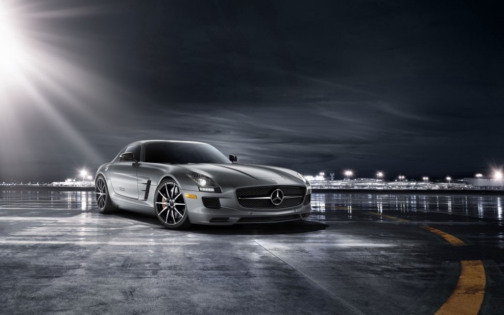 SLS AMG Мерседес ночью