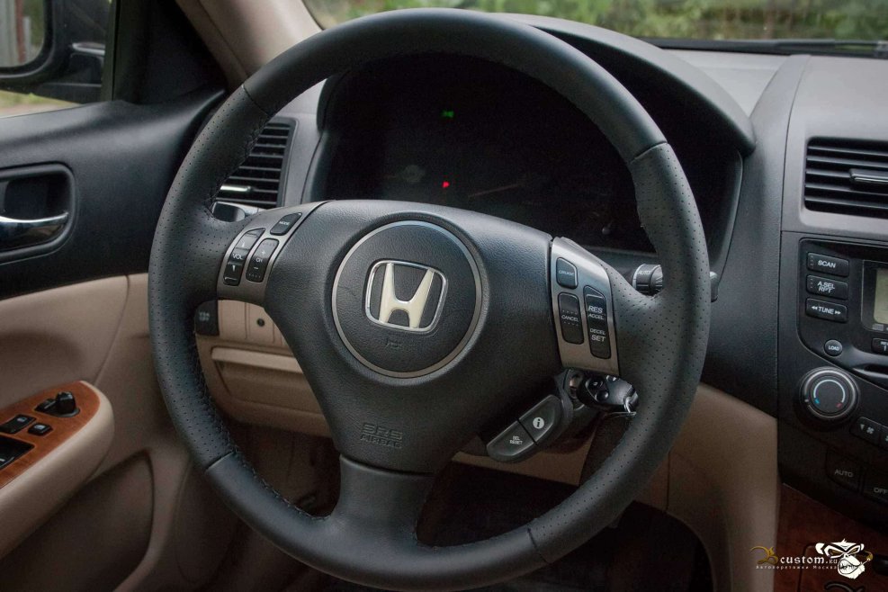 Руль Honda Accord 7