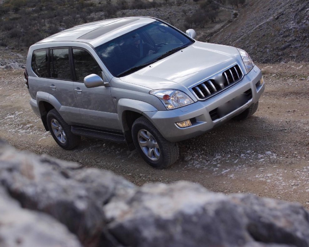 Toyota Land Cruiser 120
