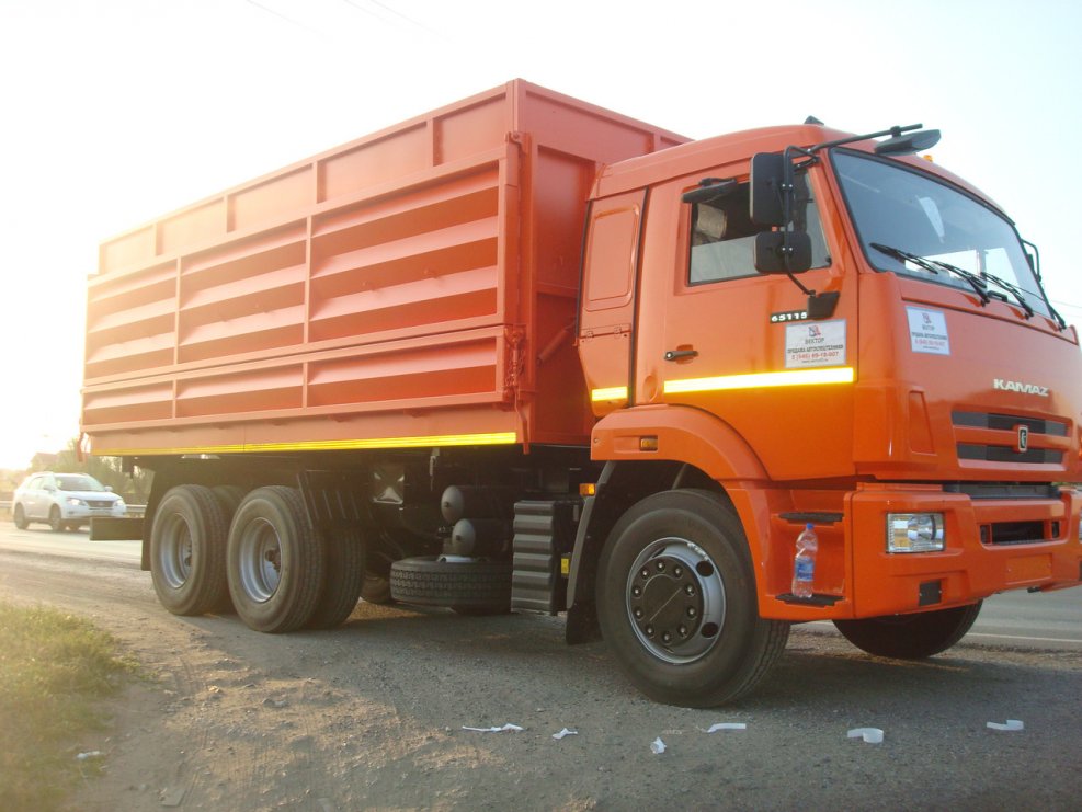 КАМАЗ 6520 зерновоз мамонт