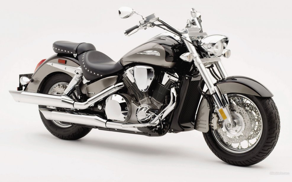 Мотоциклы Honda VTX 1800 Cruiser