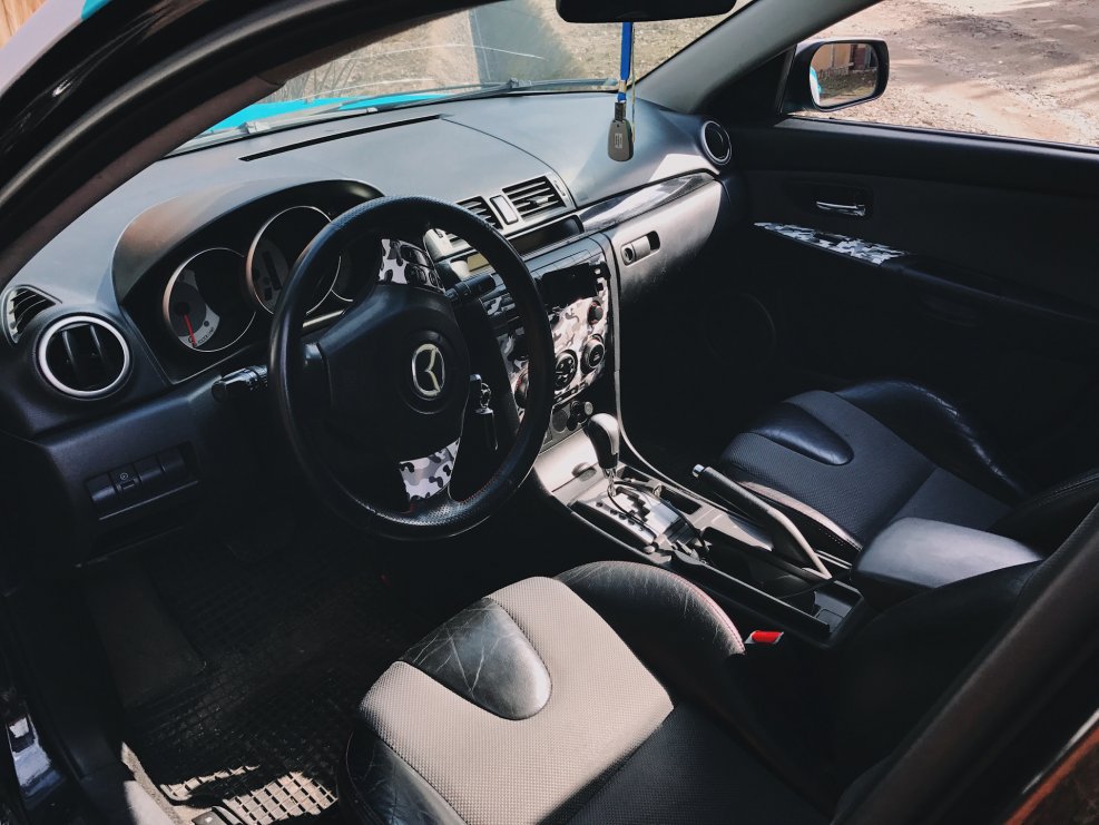 Mazda 3 MPS 2008 салон