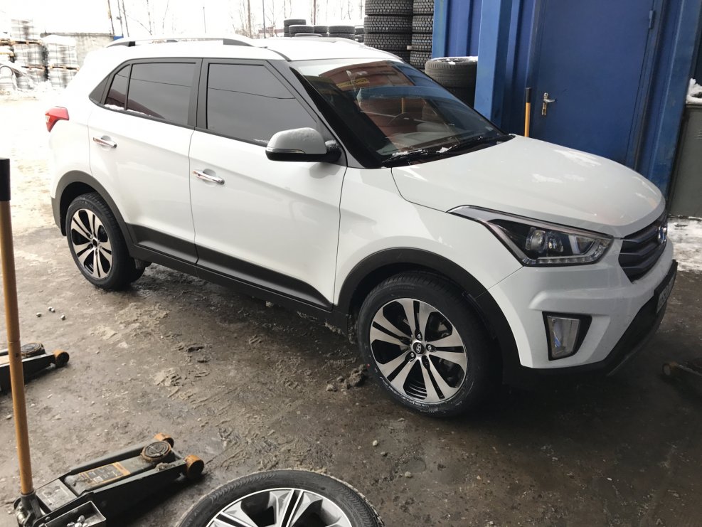 Hyundai Creta r17