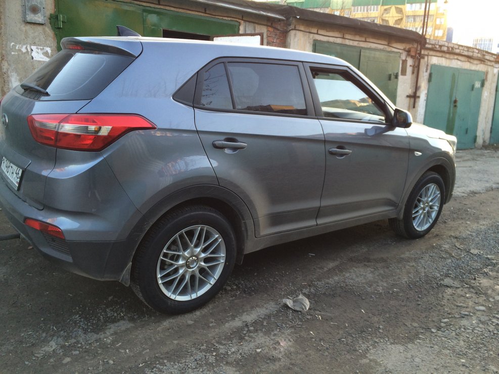 Hyundai Creta r17