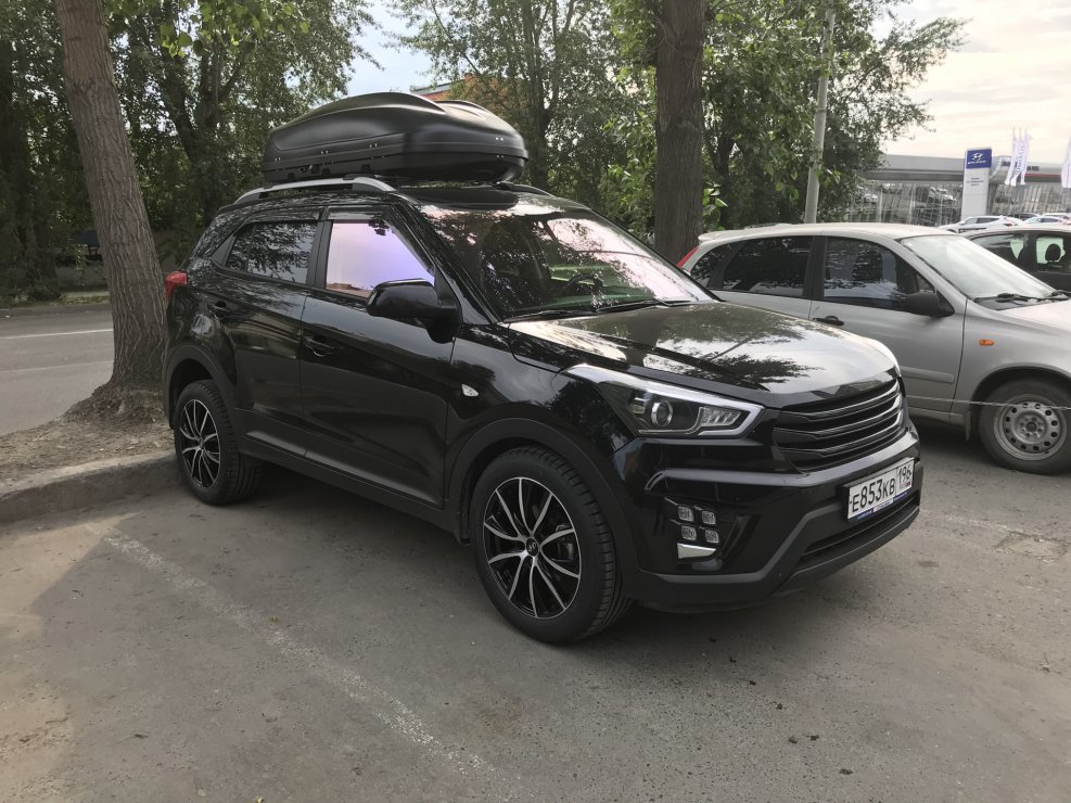 Hyundai Creta черная r18