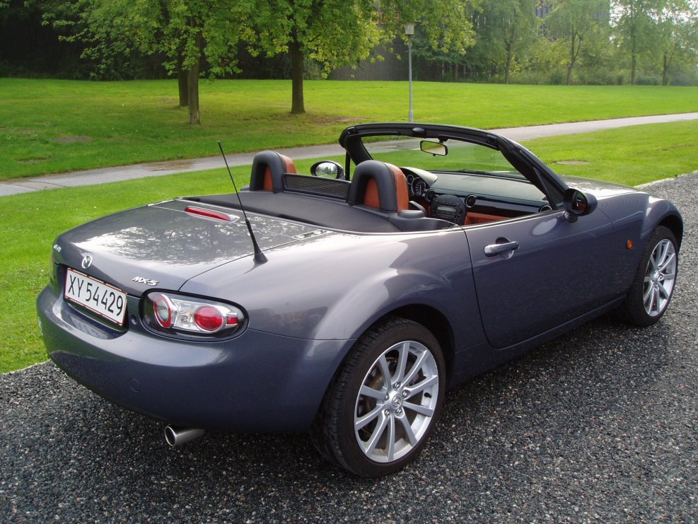 Mazda MX-5 Miata 1989