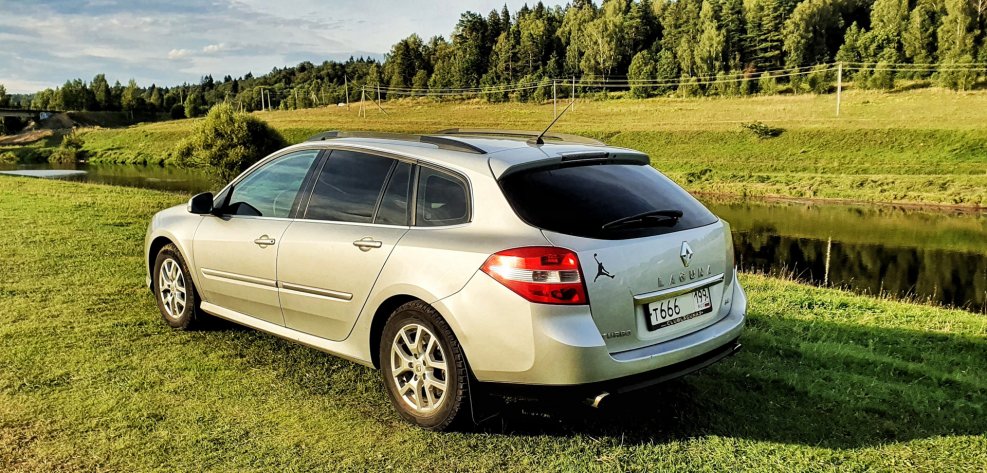 Renault Laguna 3 2011