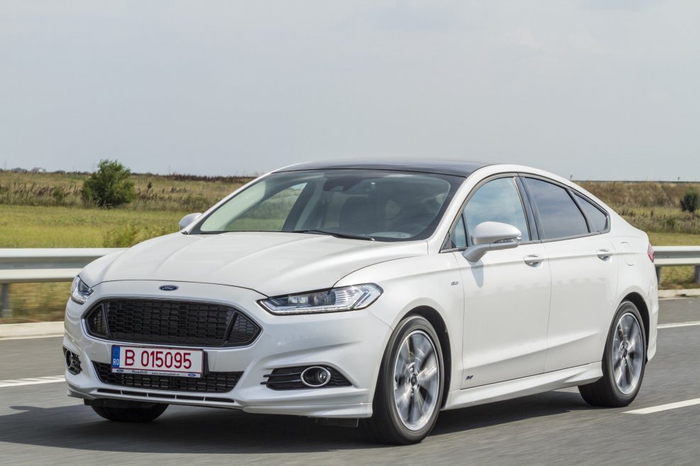 Ford Mondeo 2015 седан