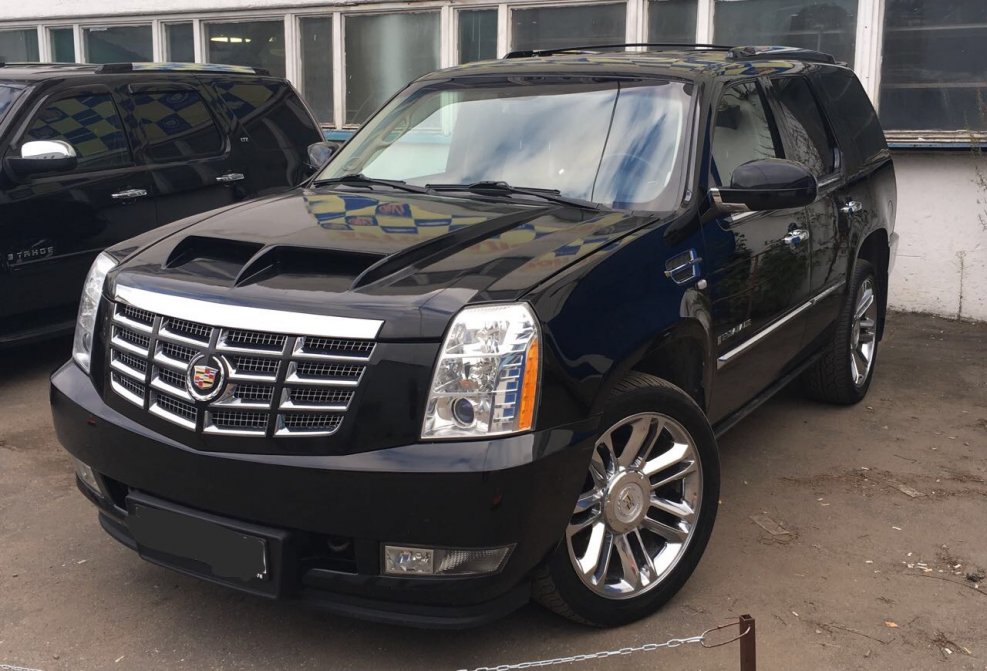 Cadillac Escalade 3