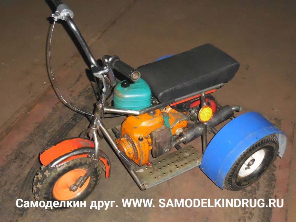 Из бензопилы Урал мини мопед