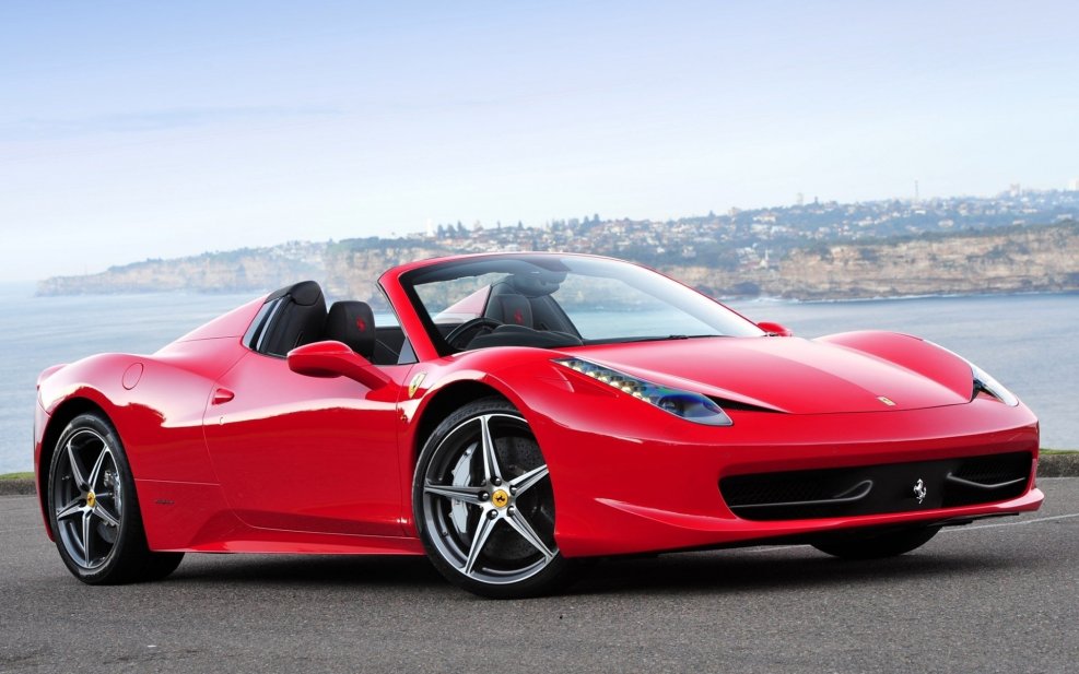 Ferrari 458 Italia красная