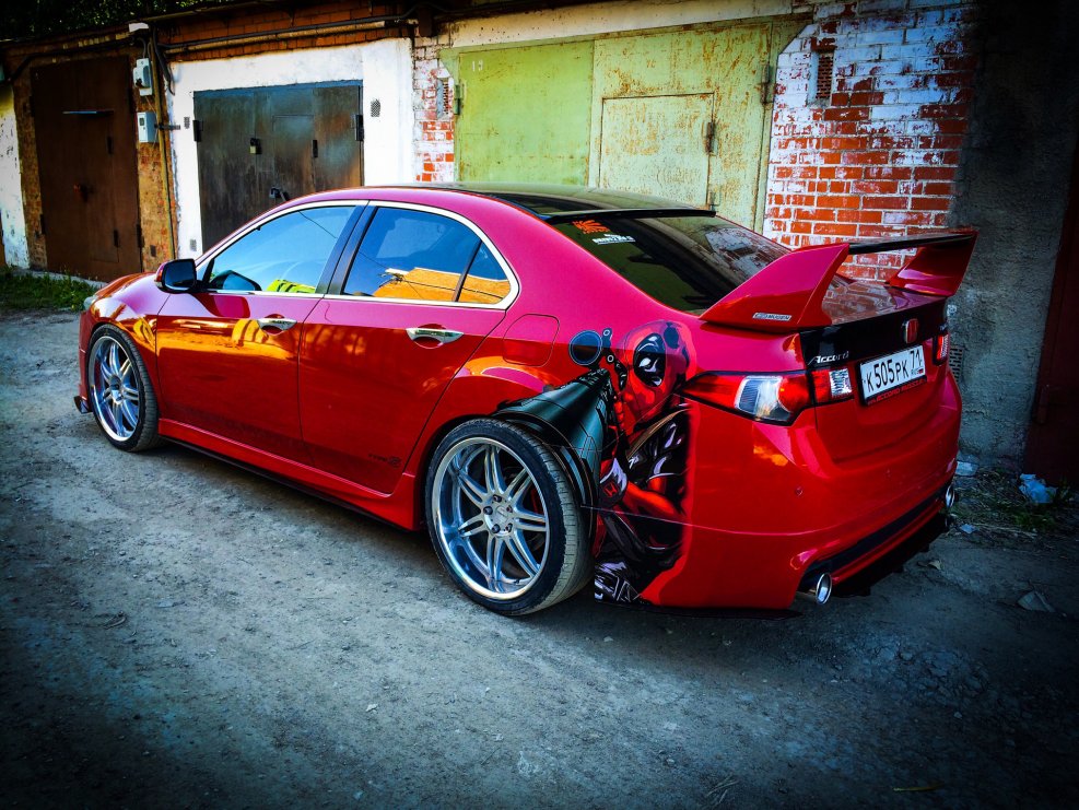 Honda Accord 8 красный