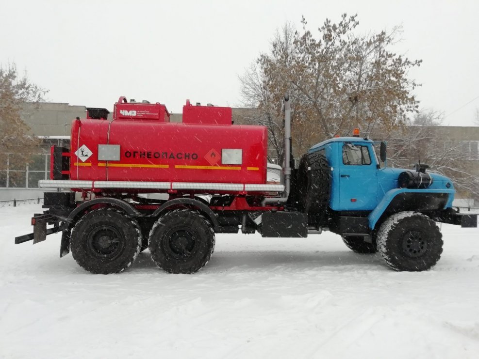 Автомобиль Урал 532301.
