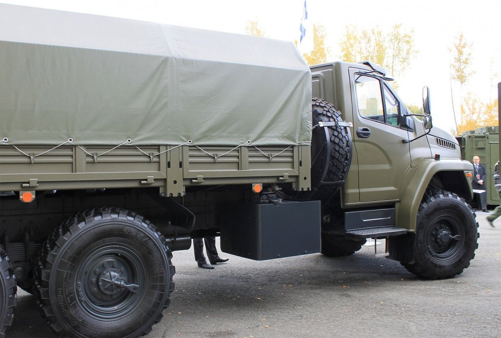 Урал-63704-0010 Торнадо-у