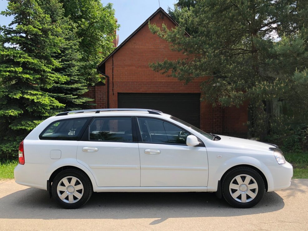 Chevrolet Lacetti 1 поколение универсал
