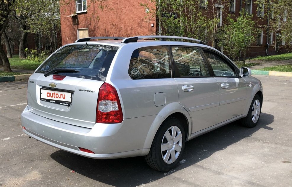Chevrolet Lacetti 2011 универсал
