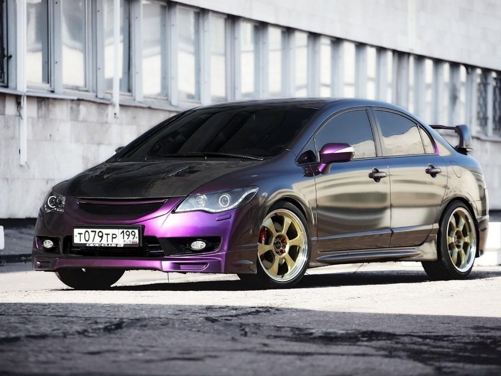 Honda Civic 8gen 4d