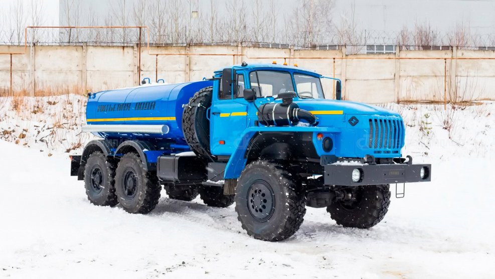Урал 5557 самосвал