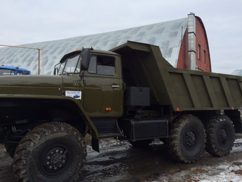 Урал 5557 самосвал