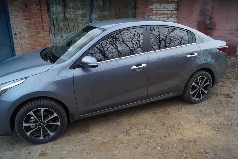 Kia Rio r16 Gun Metal