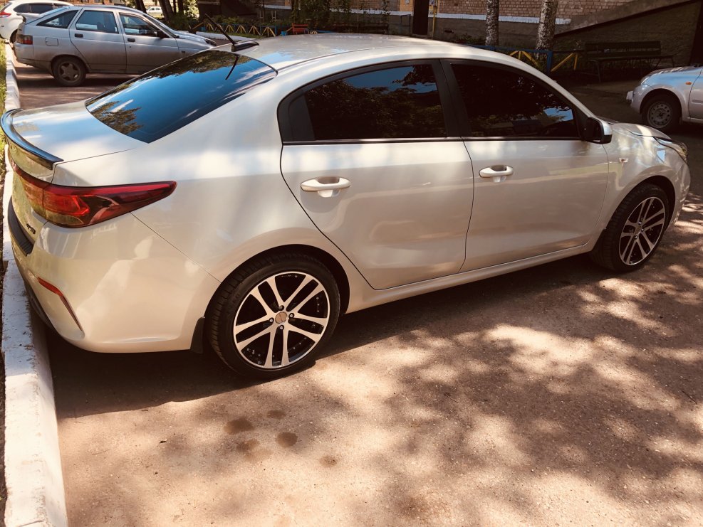 Kia Rio 4 на 16 дисках