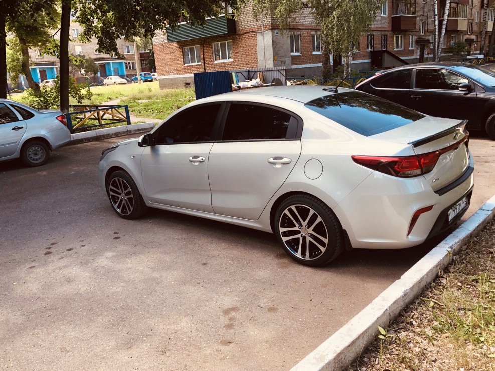 Kia Rio 2020 r18