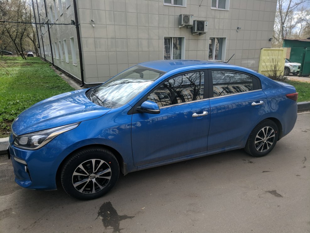 Kia Rio синяя r17