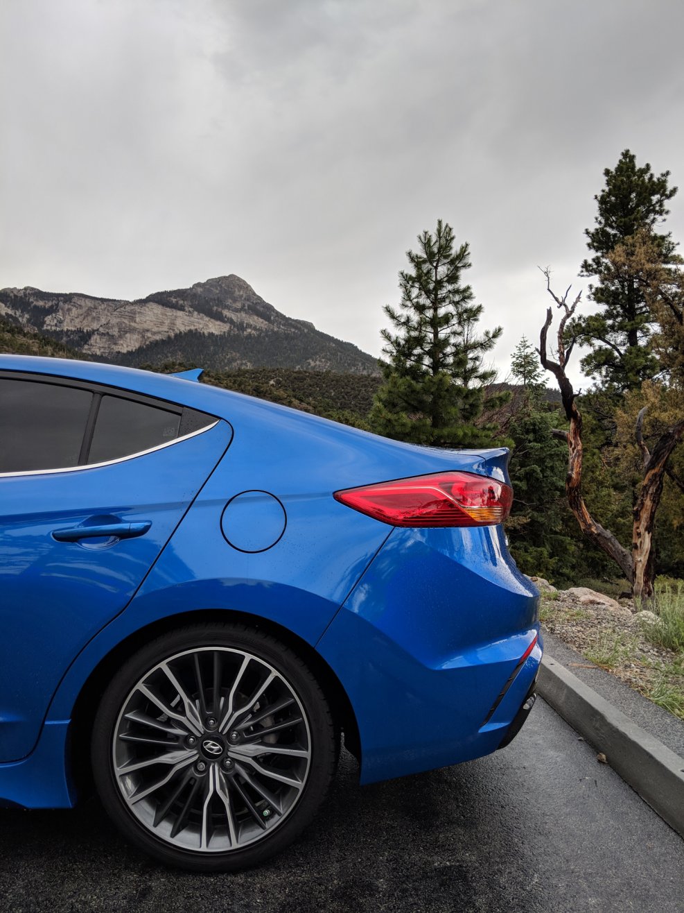 Hyundai Elantra 2021 r18