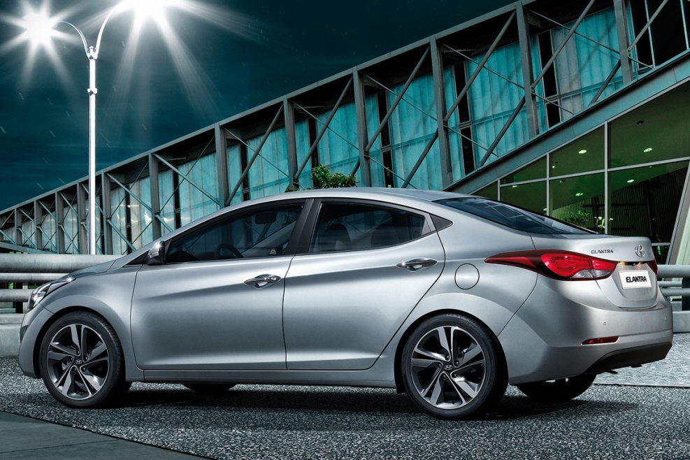 Hyundai Elantra 06