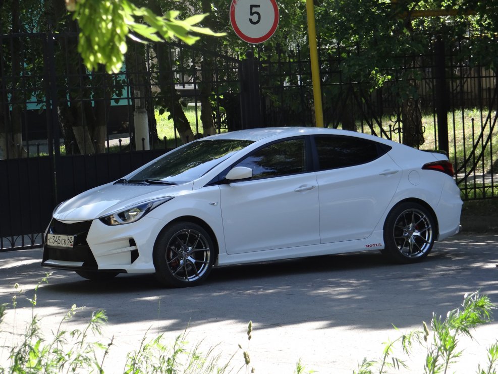 Hyundai Elantra HD j4 r17