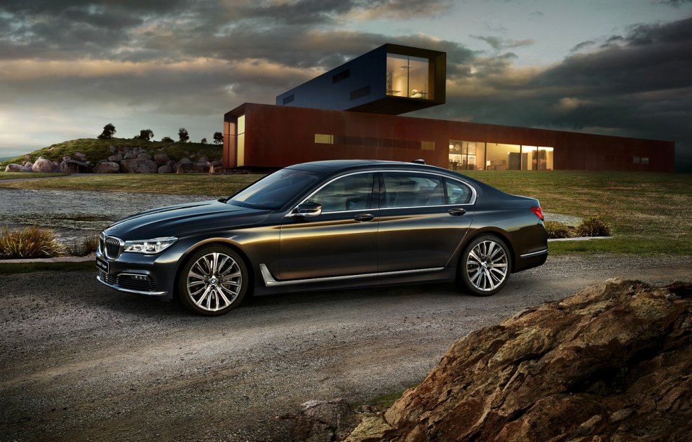 BMW g12 7 Series 2015
