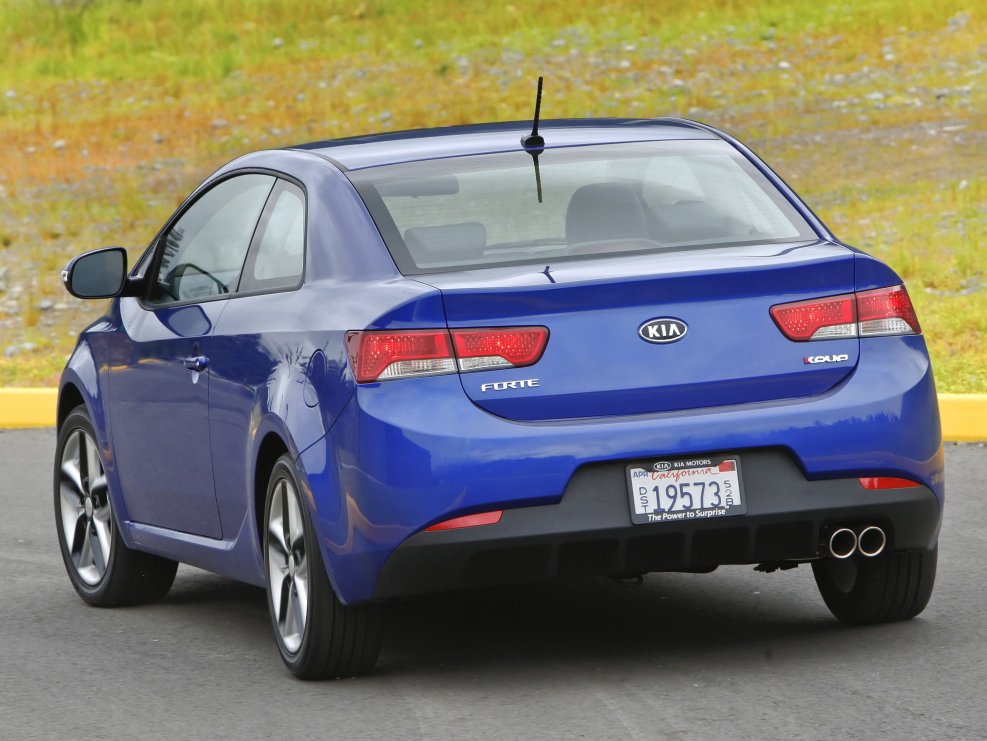 Kia Forte 2012 купе