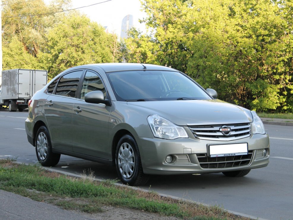 Nissan Almera g15