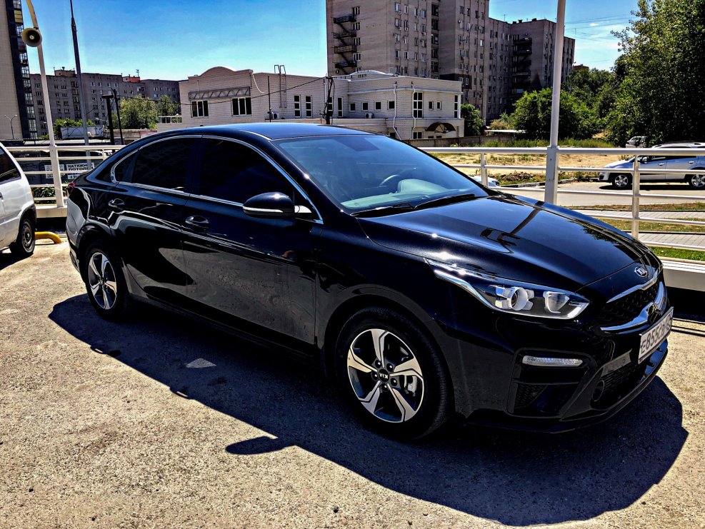 Kia Cerato 2020 черная