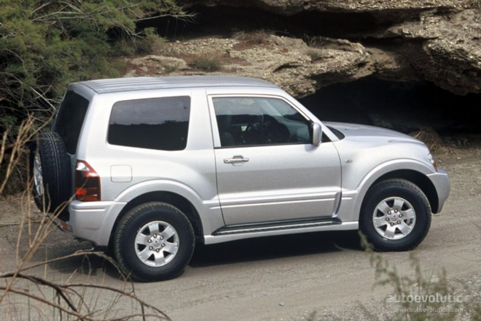 Mitsubishi Pajero 3 Door 2005