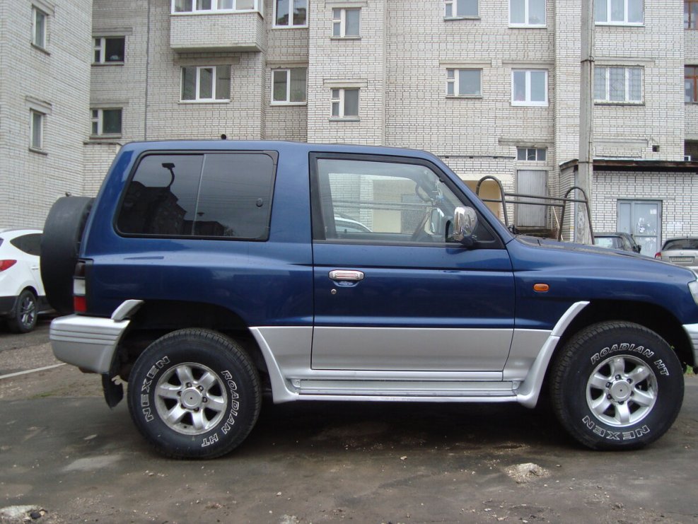 Паджеро коротыш 1999