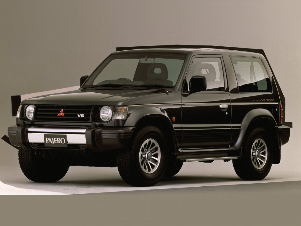 Mitsubishi Pajero II 3