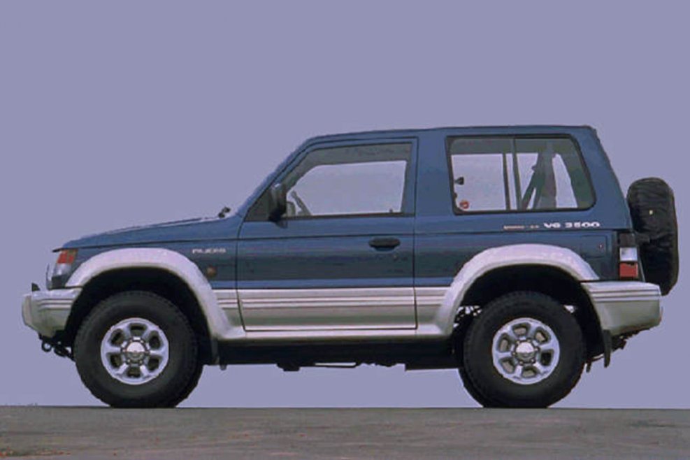 Mitsubishi Pajero 2 поколение 3 двери