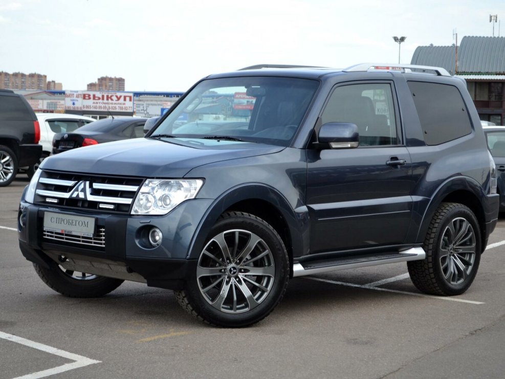 Mitsubishi Pajero IV